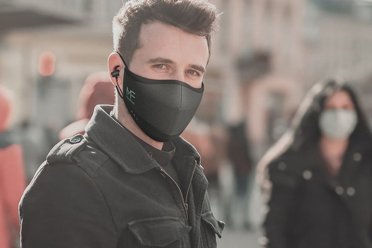 World’s First Face Mask With Built-In Earbuds And Mic